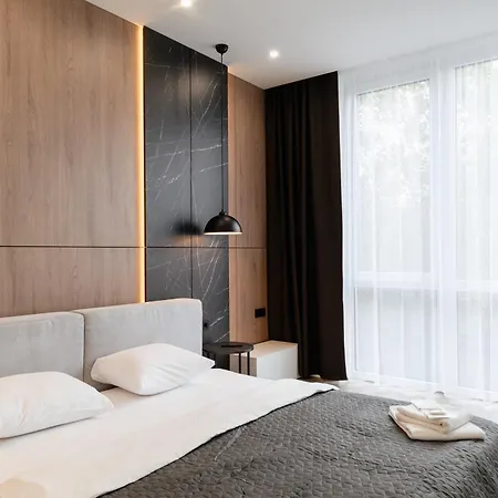 Luxury Budapest شقة أوزهورود