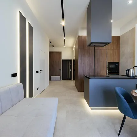 Evuri Budapest *